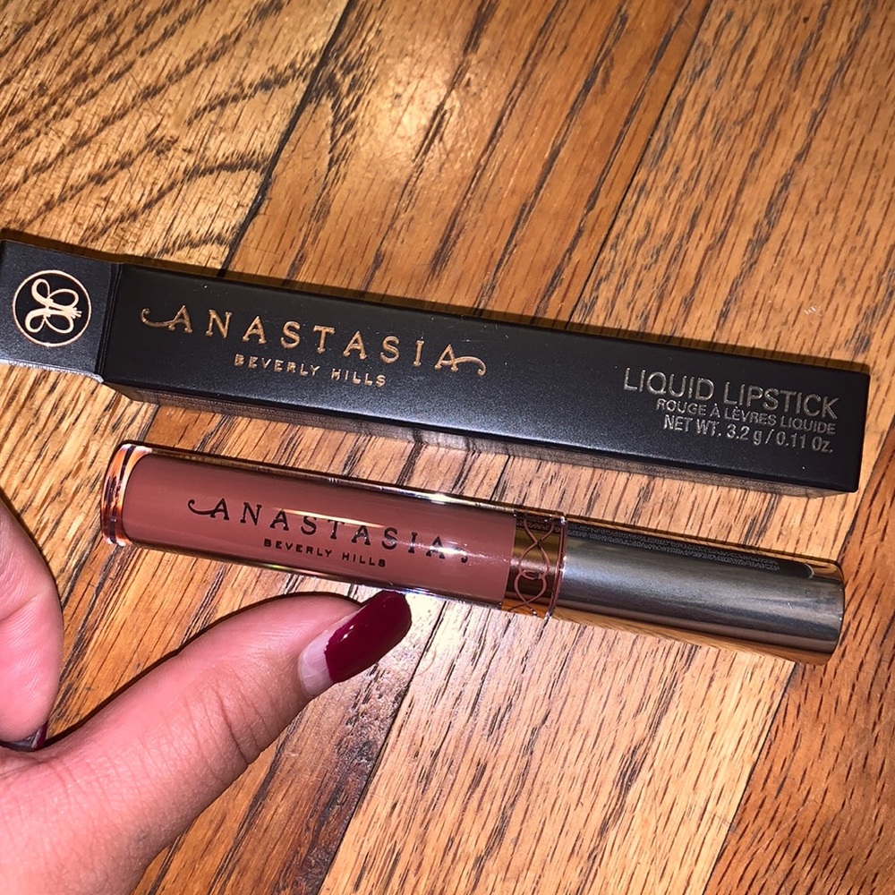 Anastasia liquid lip in Ashton